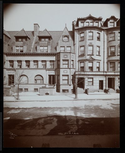 The Mrs. Leonard J. Busby residence at 25 Montgomery Place, Brooklyn, New York, 1907 by Byron Company